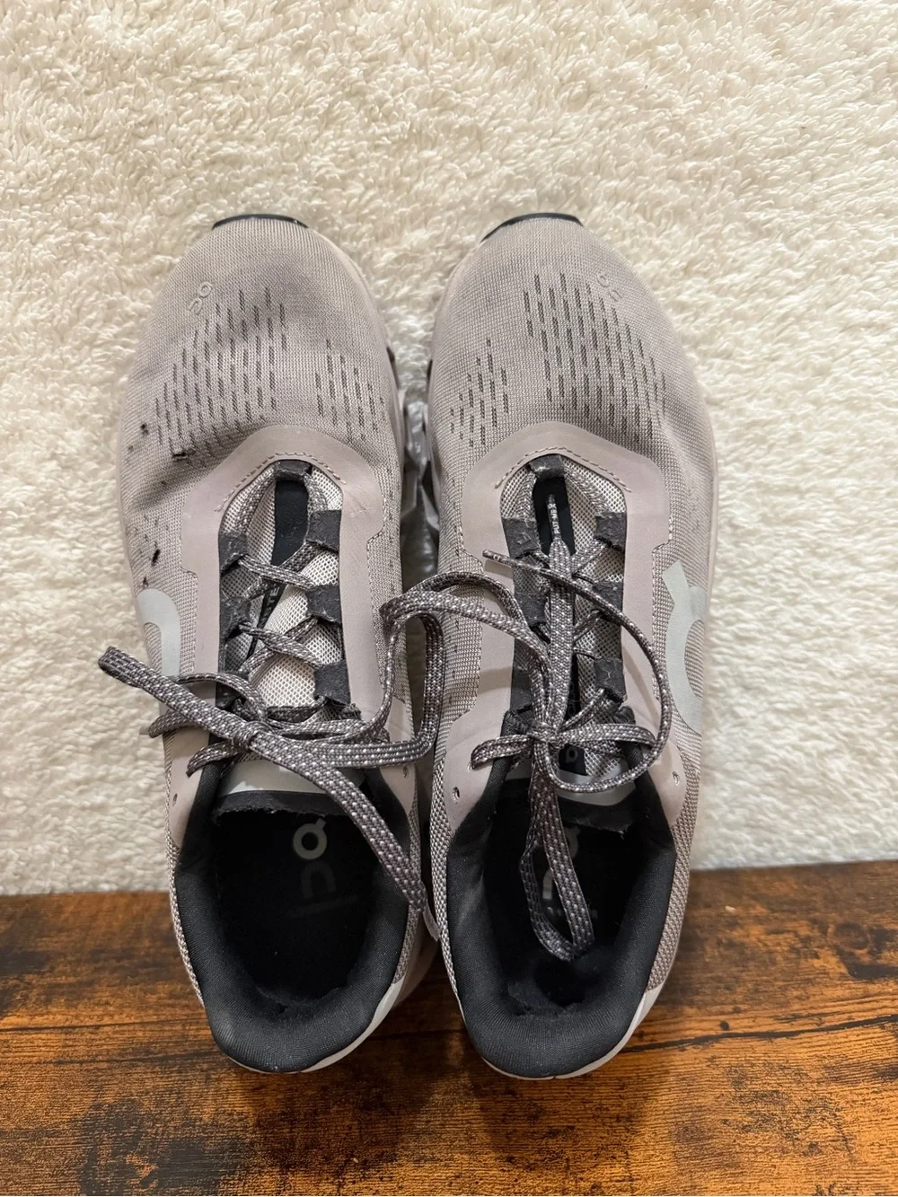On Running Shoes Mens 9 Cloudmonster Cinder Fog Grey Performance Athletic Gym